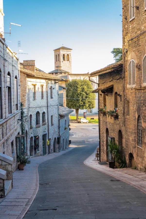 Hotel San Pietro Assisi Bagian luar foto